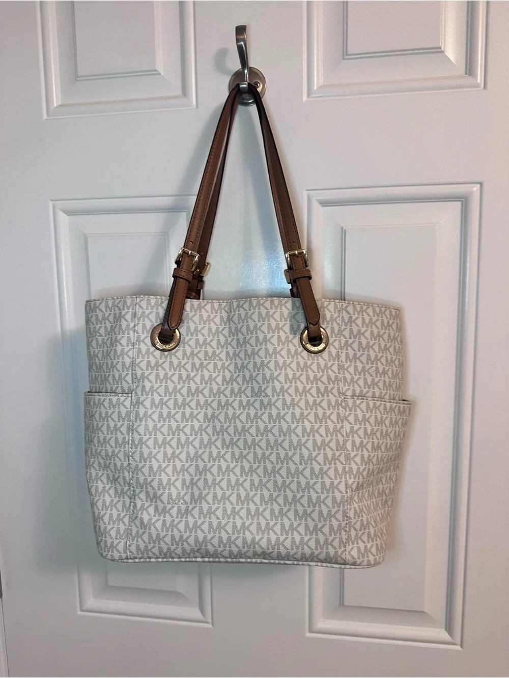 Michael Kors preowned but